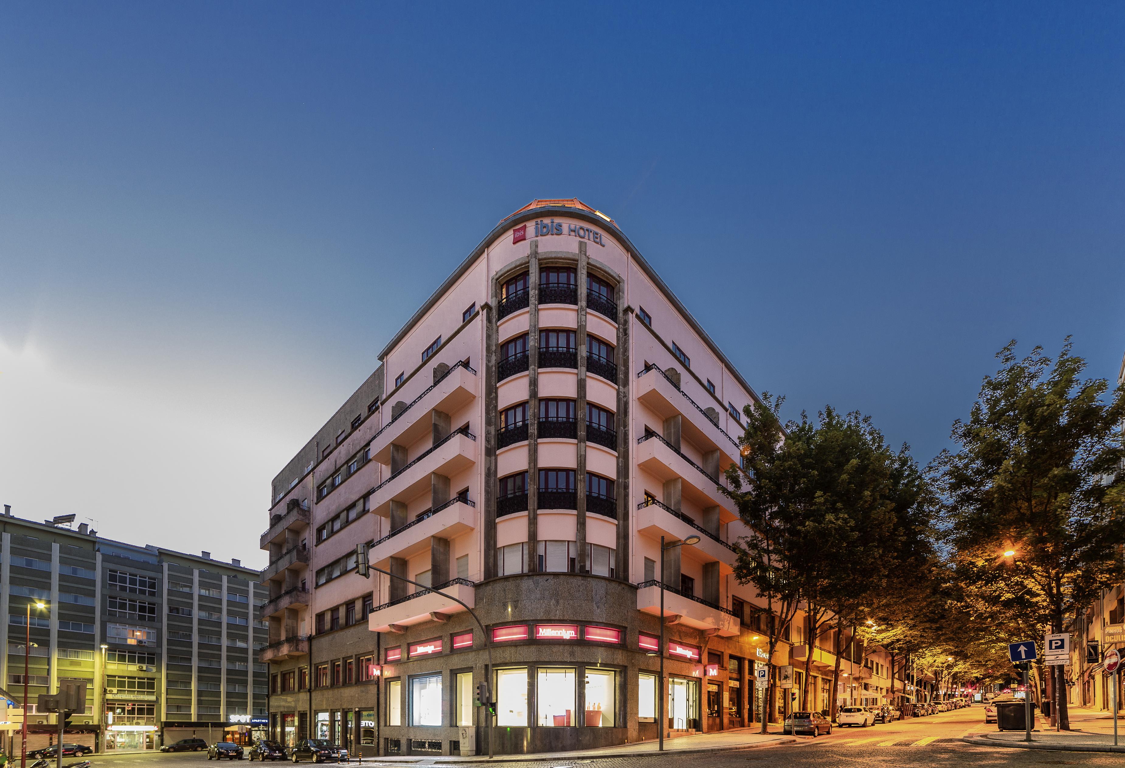 Ibis Porto Centro Mercado Bolhao Esterno foto